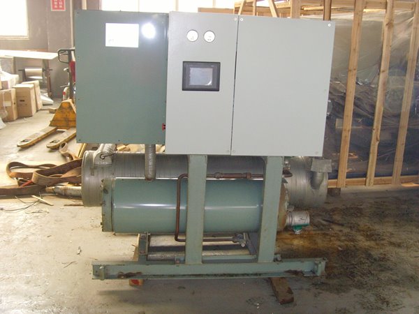 海尾镇酒店中央空调不停机清洗方法介绍